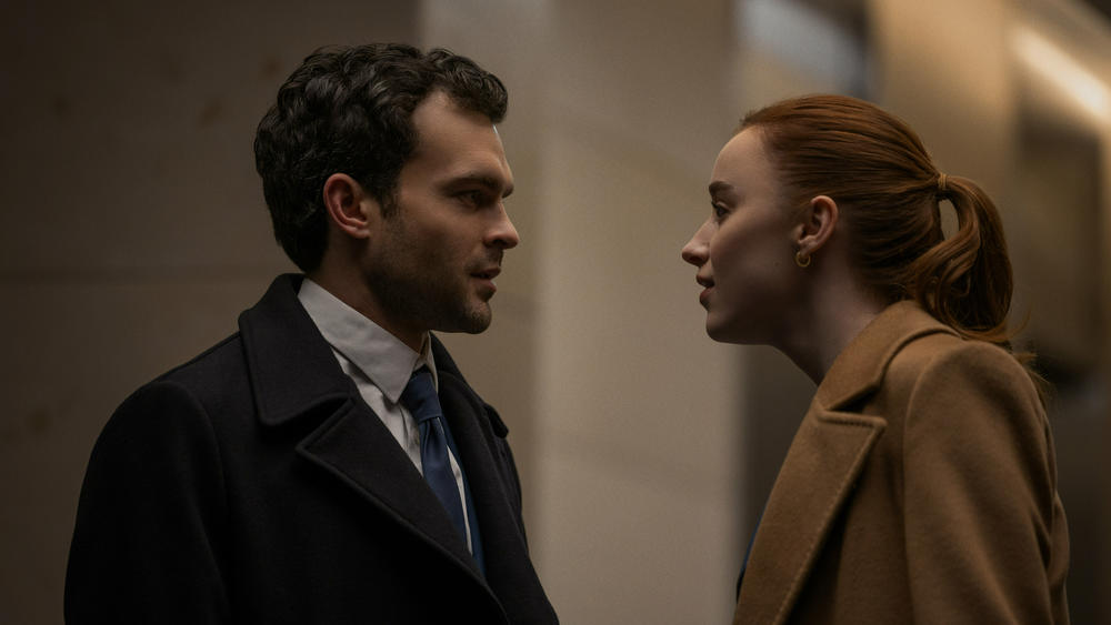 Alden Ehrenreich as Luke and Phoebe Dynevor as Emily in <em>Fair Play</em>.