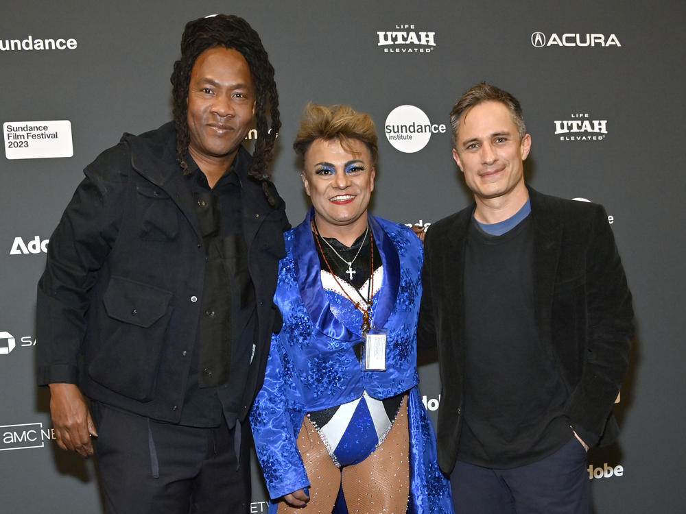 Roger Ross Williams, Saúl Armendáriz and Gael García Bernal attend the 2023 Sundance Film Festival <em>Cassandro</em> premiere. The film streams on Prime Video on September 22.