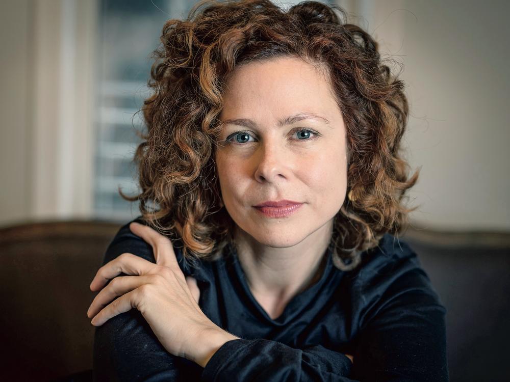 Cat Bohannon has a Ph.D. from Columbia University, where she studied the evolution of narrative and cognition. Her writing has appeared in various publications, including <em>The Scientific American, Science</em> and <em>The Georgia Review.</em>
