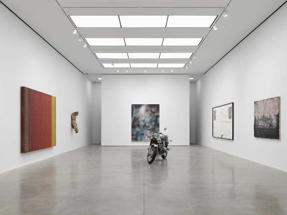 White Cube's inaugural exhibition, 