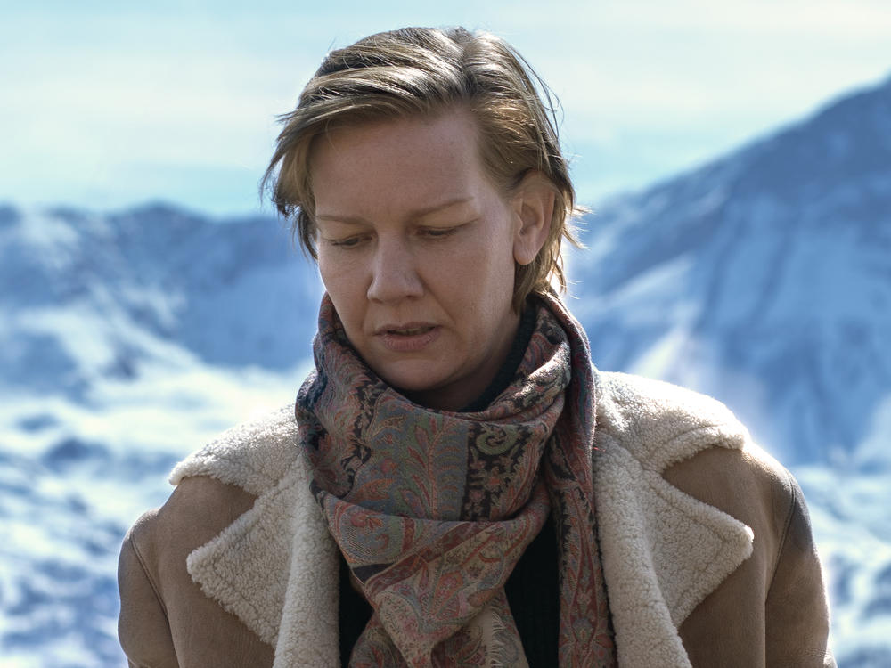 Sandra Hüller plays a writer accused of murdering her husband in <em data-stringify-type=