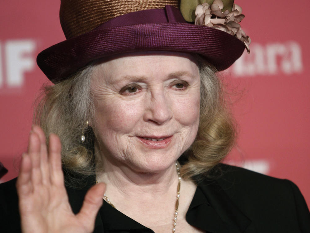 Piper Laurie arrives at the Women in Film Crystal Lucy Awards in 2009 in Los Angeles. Laurie, the strong-willed, Oscar-nominated actor who performed in acclaimed roles despite at one point abandoning acting altogether, died early Saturday.