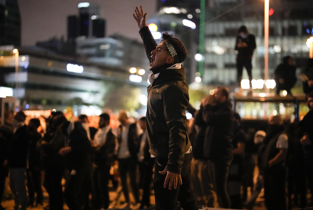 Weds., Oct. 18: People clash with anti riot policemen outside the Israeli consulate during a protest to show solidarity with Palestinians, in Istanbul, Turkey.