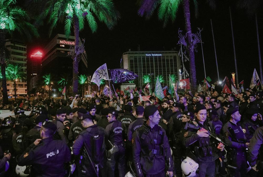 Weds., Oct. 18: Hundreds gathered spontaneously outside the Israeli Consulate General in Ankara, Turkey, to protest the Israeli airstrike on Al-Ahli Baptist Hospital in Gaza.