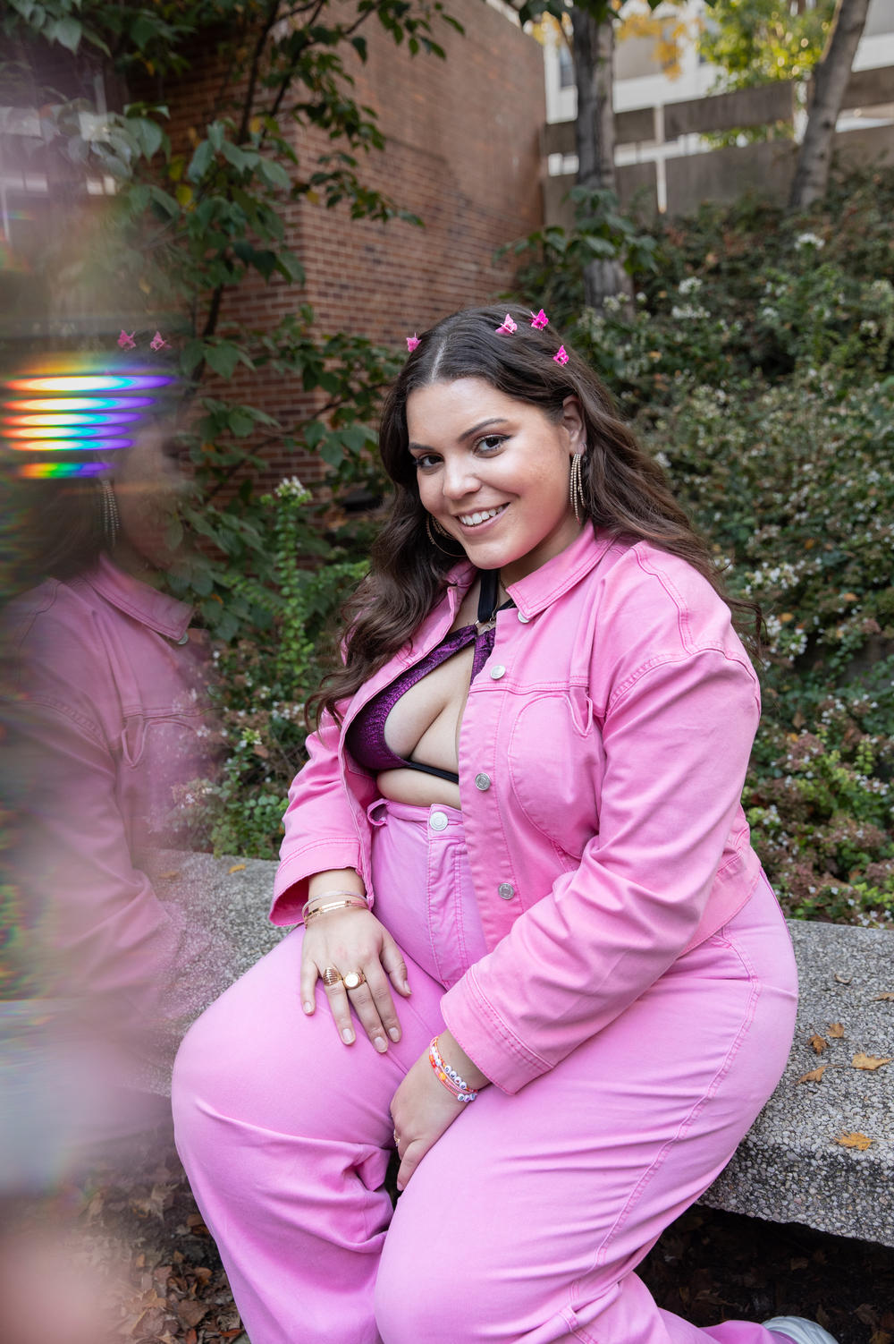 Elle Baez, a Latina singer who makes pop-soul music with a focus on self-love and body positivity, at Philly FatCon.