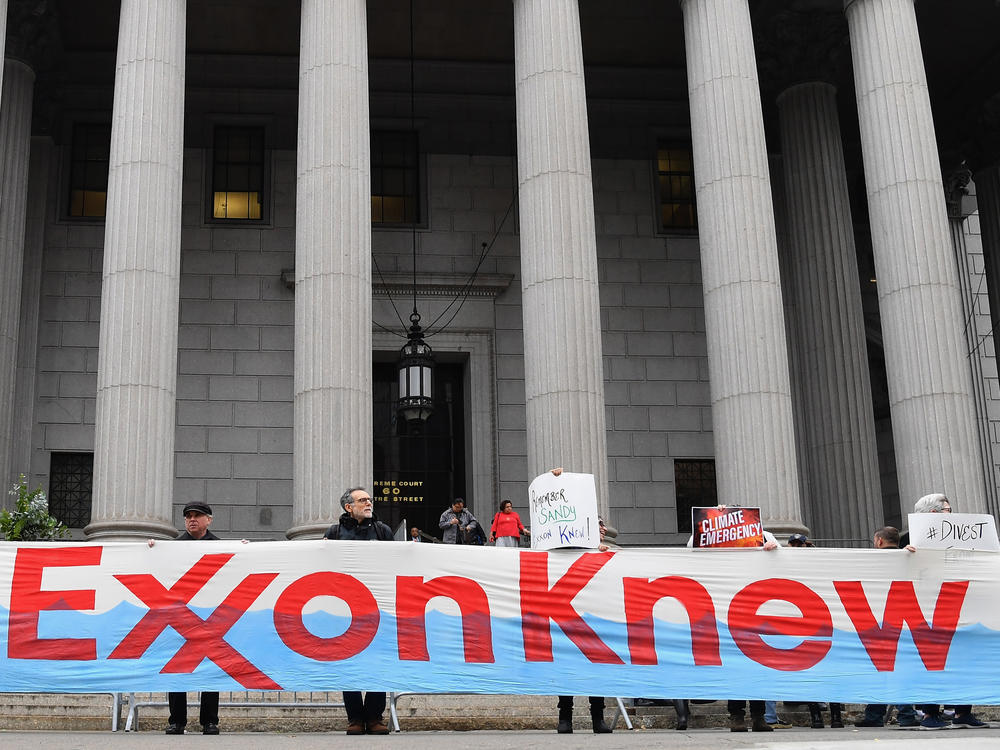 Climate activists protest on the first day of the ExxonMobil trial outside the New York State Supreme Court building on 2019. Last month, prosecutors described how ExxonMobil tried to take advantage of material stolen by hackers working for Aviram Azari.