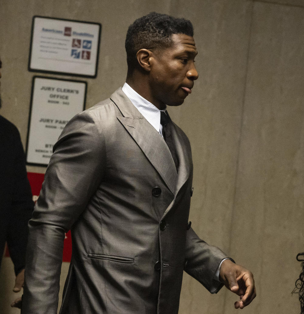 Jonathan Majors arrives at court for a jury selection on his domestic violence case, on Wednesday, Nov. 29, 2023, in New York.