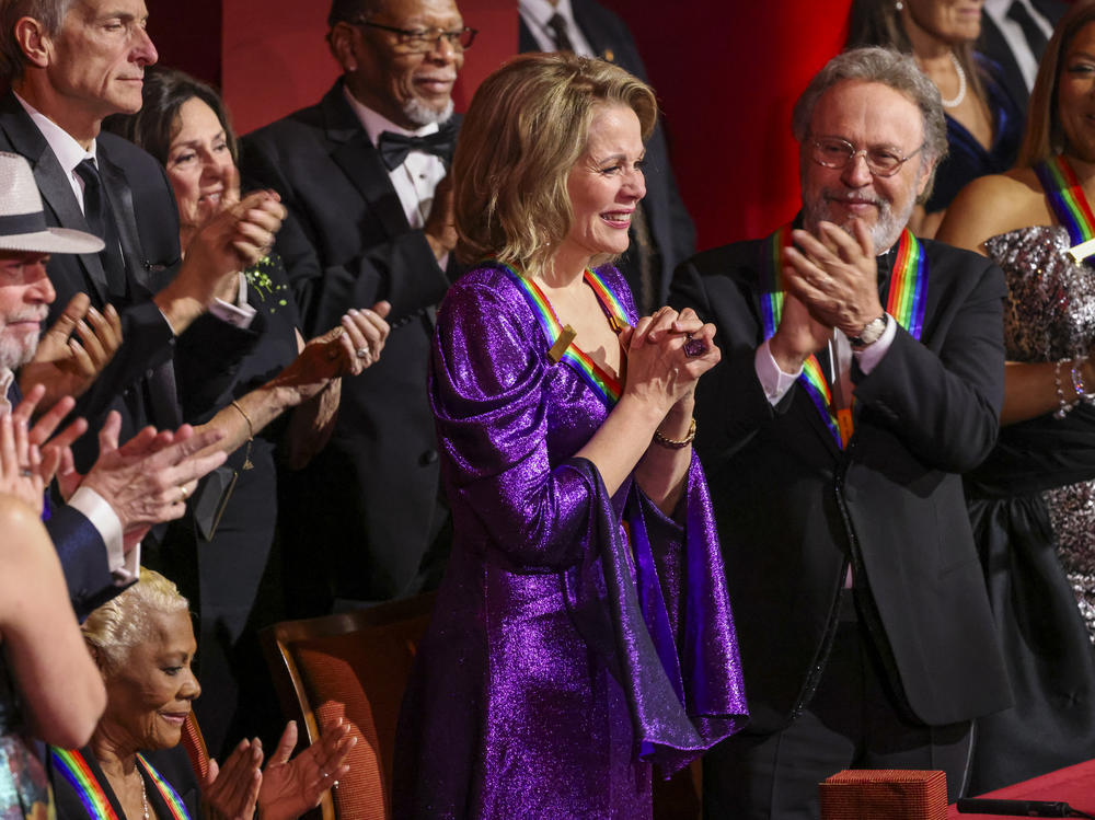 Pictured (L-R): Kennedy Center Honorees Barry Gibb, Dionne Warwick, Renée Fleming, Billy Crystal, and Queen Latifah