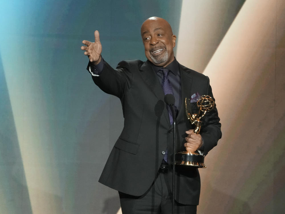 Robert Gossett accepts the award for outstanding performance by a supporting actor in a daytime drama series for 