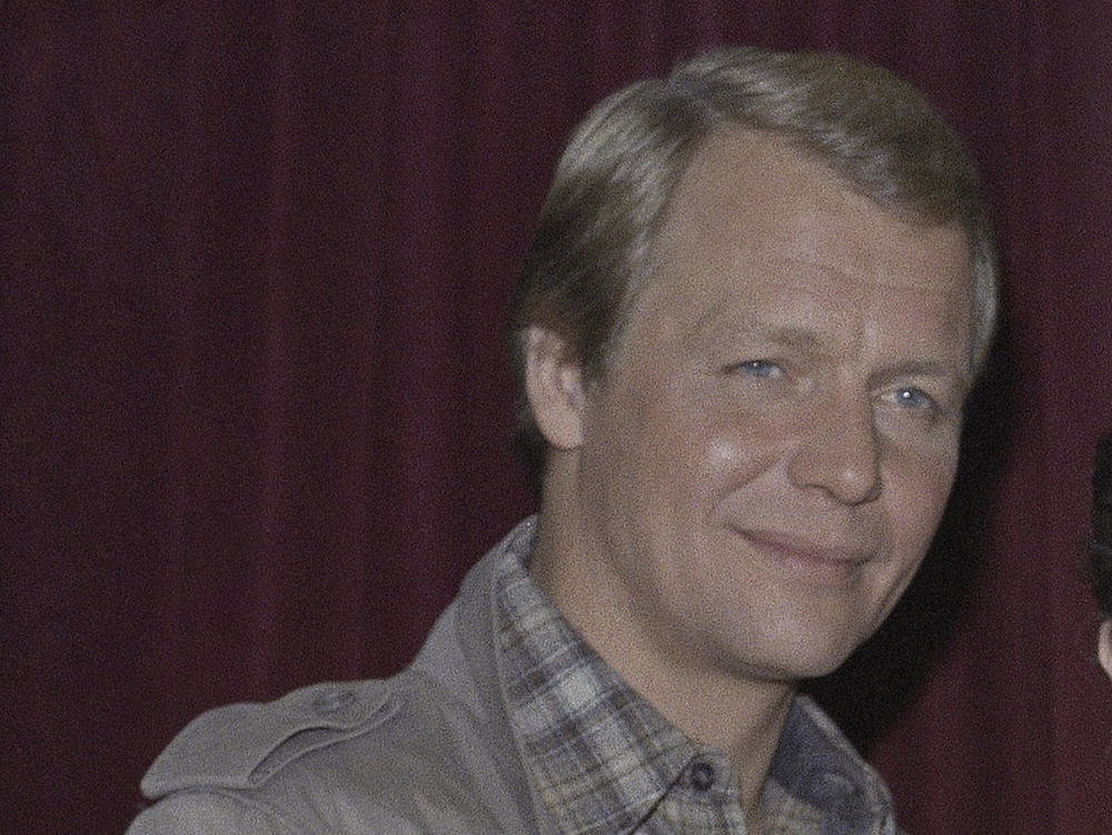 David Soul is photographed at an event in Los Angeles on Dec. 6, 1983. Soul, who hit fame as blond half of crime-fighting duo 
