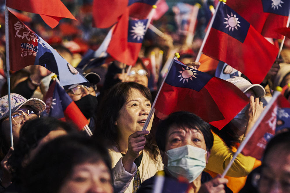 The KMT advocates sovereign self-governance in Taiwan.