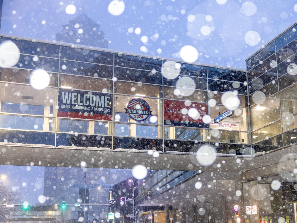 Signage for the Iowa caucus during a storm in Des Moines, Iowa, US, on Tuesday, Jan. 9.