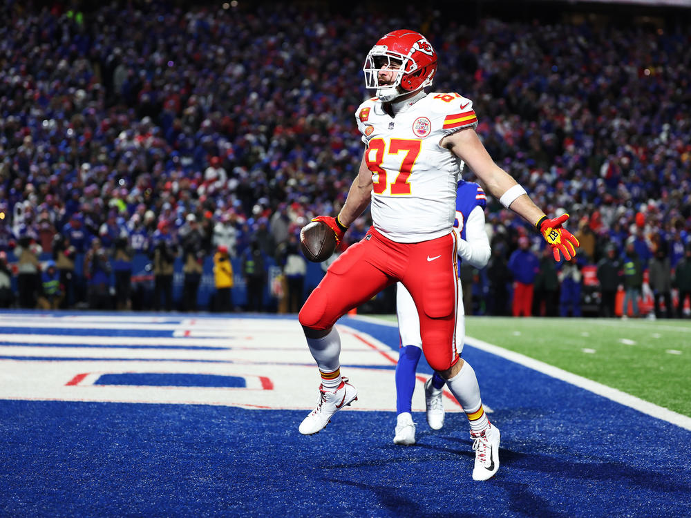 Travis Kelce of the Kansas City Chiefs celebrates after scoring a 22-yard touchdown against the Buffalo Bills during the second quarter in the AFC Divisional Playoff game at Highmark Stadium in Orchard Park, N.Y., on Sunday.