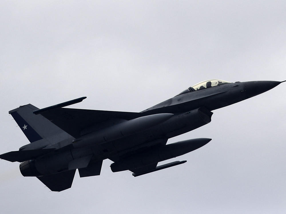 An F-16 fighter jet is pictured in Santiago, Chile, in September 2023. The U.S. State Department is moving forward with sales to Turkey.