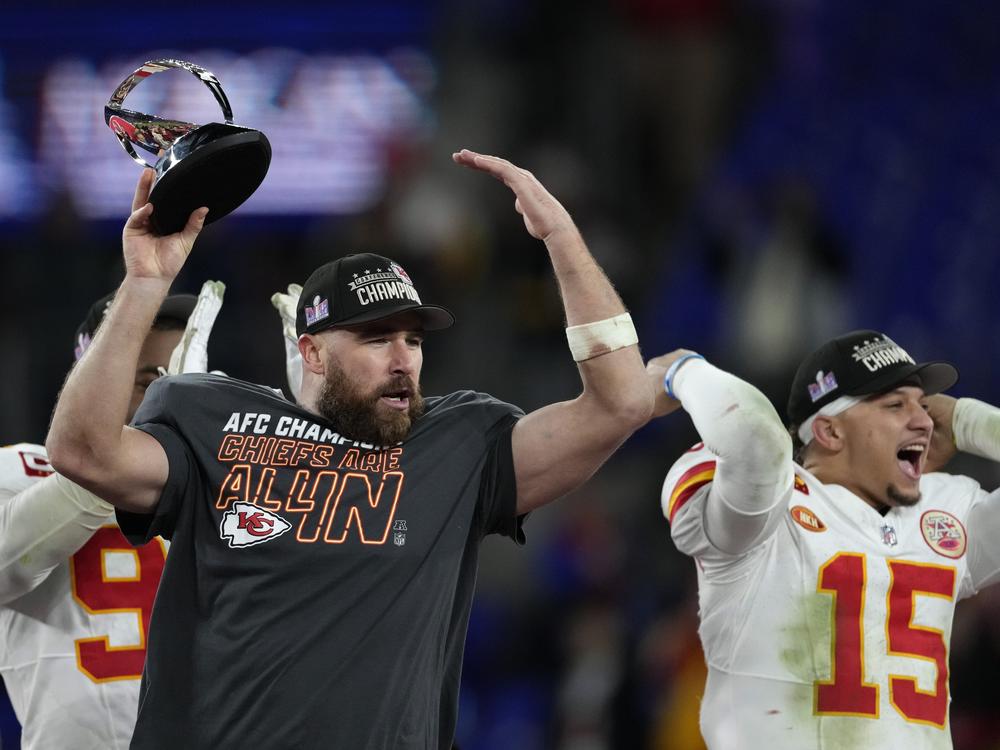 Kansas City Chiefs tight Travis Kelce, left, and quarterback Patrick Mahomes celebrate the AFC conference win on Sunday against the Baltimore Ravens.