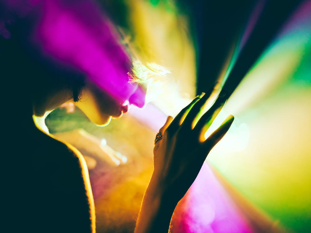 Patients report that ketamine infusions can be lifesaving, with immediate improvement for severe depression. But dosage and safety measures vary widely at the hundreds of clinics that have opened.