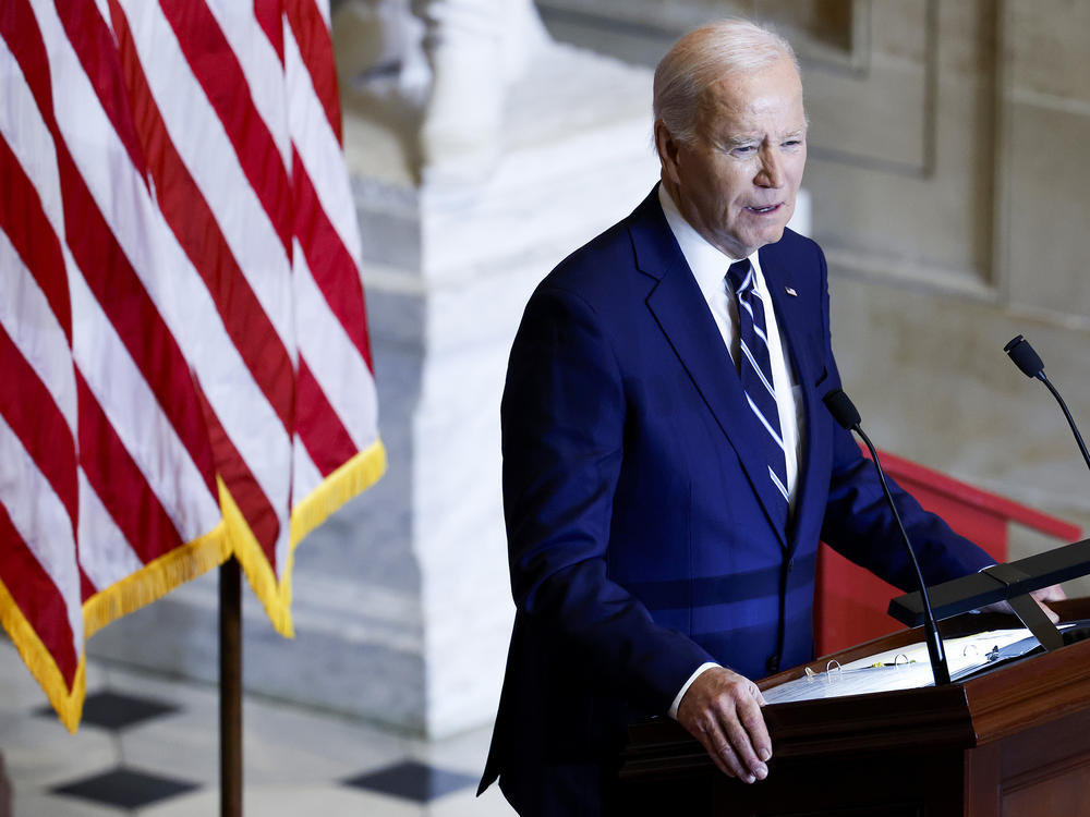 President Biden issued an executive order on Thursday targeting Israeli settlers in the West Bank who have been attacking Palestinians in the occupied territory.