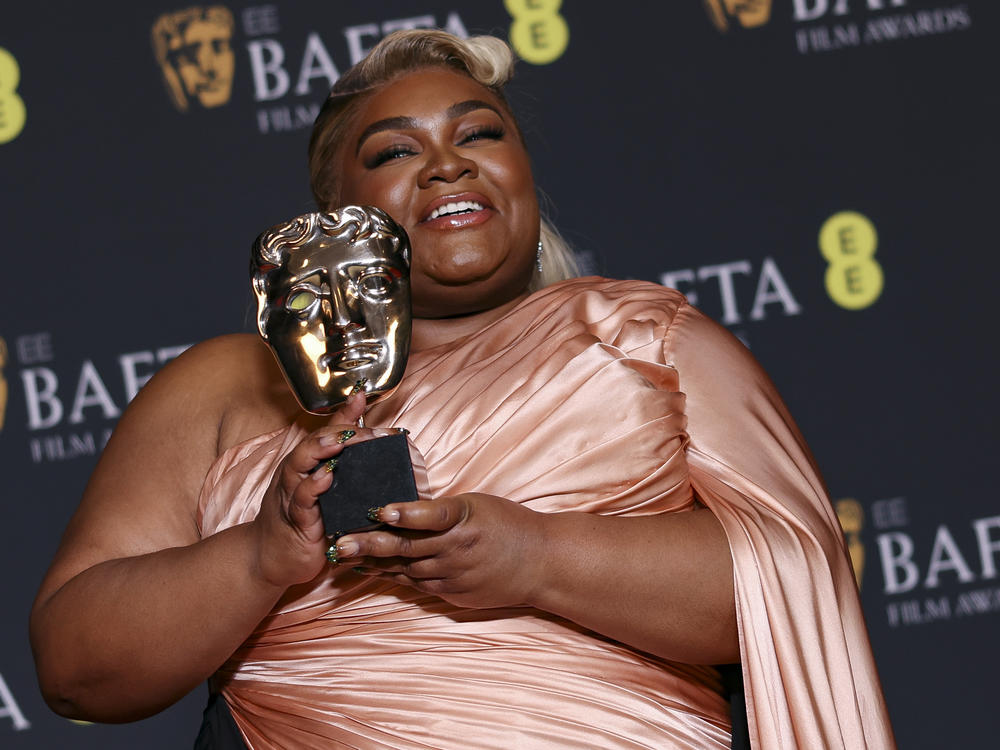 Da'Vine Joy Randolph, winner of best supporting actress for 'The Holdovers', poses at the 77th British Academy Film Awards (BAFTA) in London on Sunday, Feb. 18, 2024.