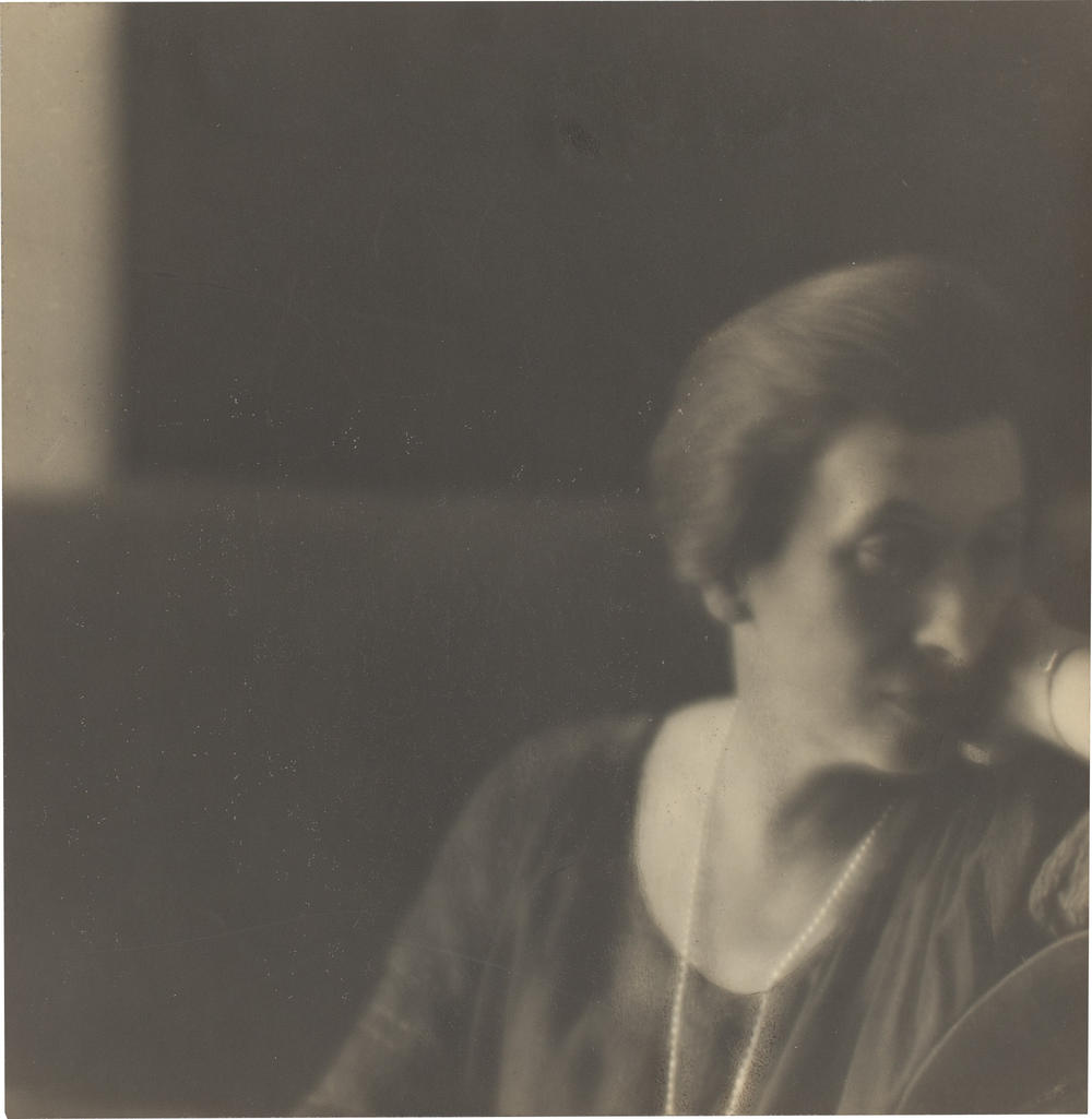 Dorothea Lange, <em>Untitled (Fleishhacker Portrait),</em> 1920, gelatin silver print