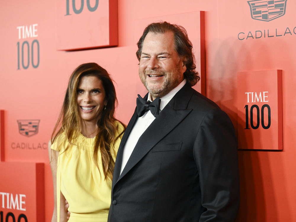 Lynne Benioff and her husband, Marc Benioff, attend the TIME100 Gala celebrating the 100 most influential people in the world in 2022. The couple bought <em>Time </em>magazine in 2018.