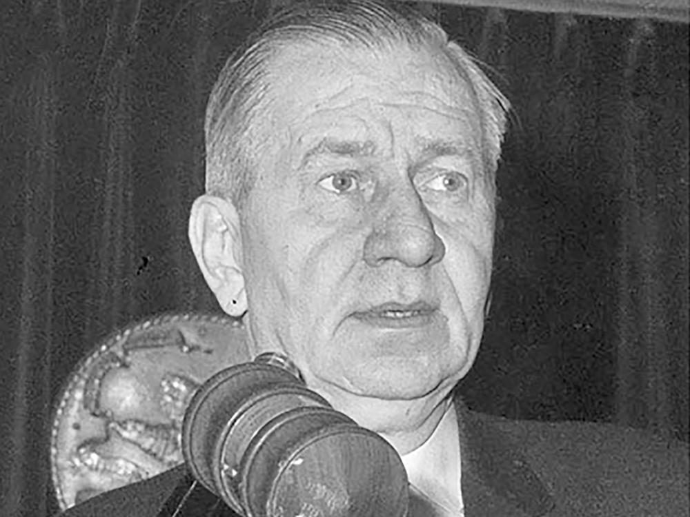 Former Illinois Secretary of State Paul Powell made headlines for the $800,000 in cash stuffed in shoeboxes found when he died. For more than half a century, a Powell-established $250,000 trust sustained his legacy. But the account that maintained his birthplace as a museum will soon run dry.