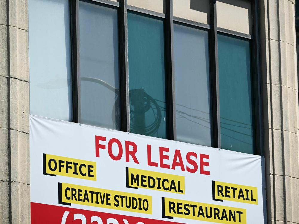 For lease sign in Los Angeles.