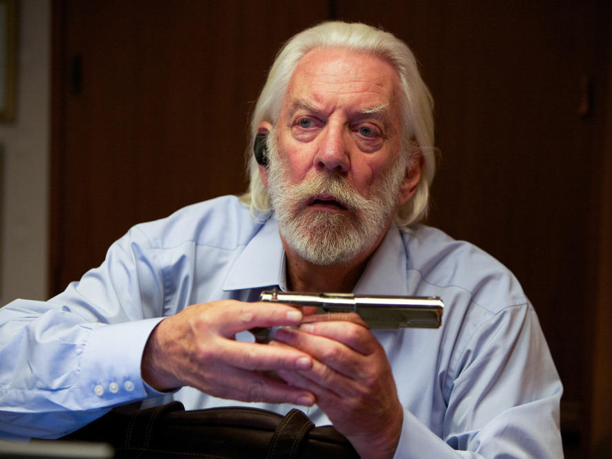 Donald Sutherland as Harry McKenna in <em>The Mechanic. </em>