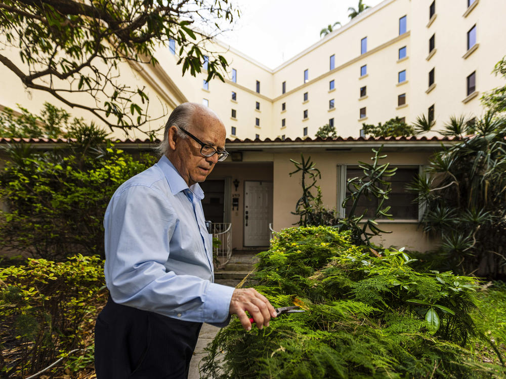For two decades, Orlando Capote has struggled with developers and the South Florida city of Coral Gables to protect the home his parents bought more than 35 years ago.