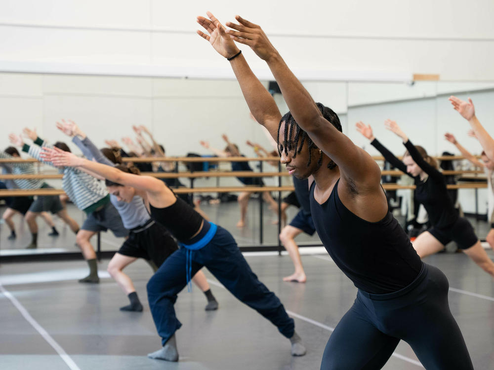 Students practice the Cunningham technique, developed by 20th century dancer and choreographer Merce Cunningham. Jean Freebury, who teaches the course at Juilliard, danced with the Merce Cunningham Company for nearly a decade.
