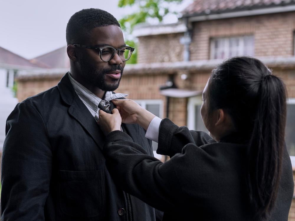 Jovan Adepo and Jin Cheng in <em>3 Body Problem.</em>