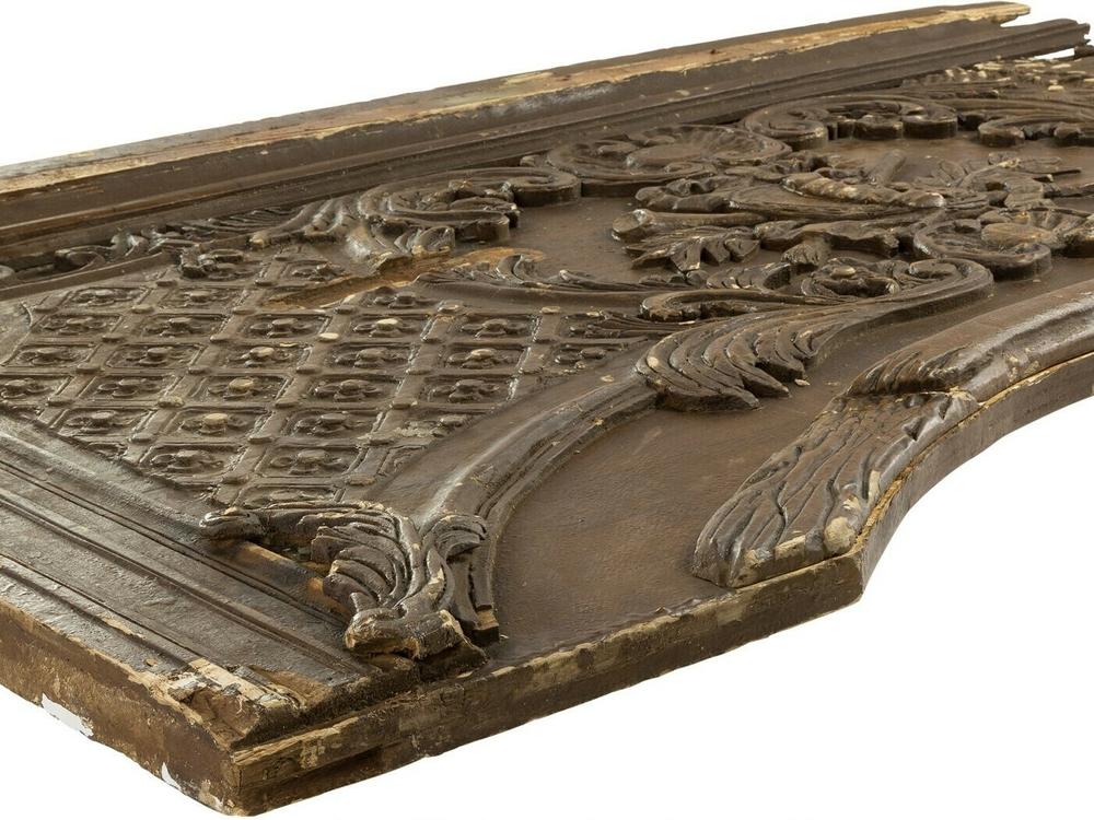 The wooden door panel that saves Rose's life in the 1997 blockbuster <em>Titanic</em> was one of hundreds of iconic Hollywood props, and several from the movie, auctioned off in a five-day sale last week.