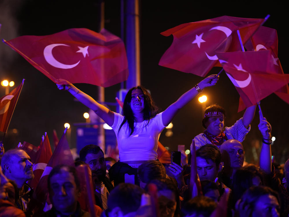 Republican People's Party, or CHP, supporters gather to celebrate outside City Hall in Istanbul, Turkey, Sunday, March 31, 2024.