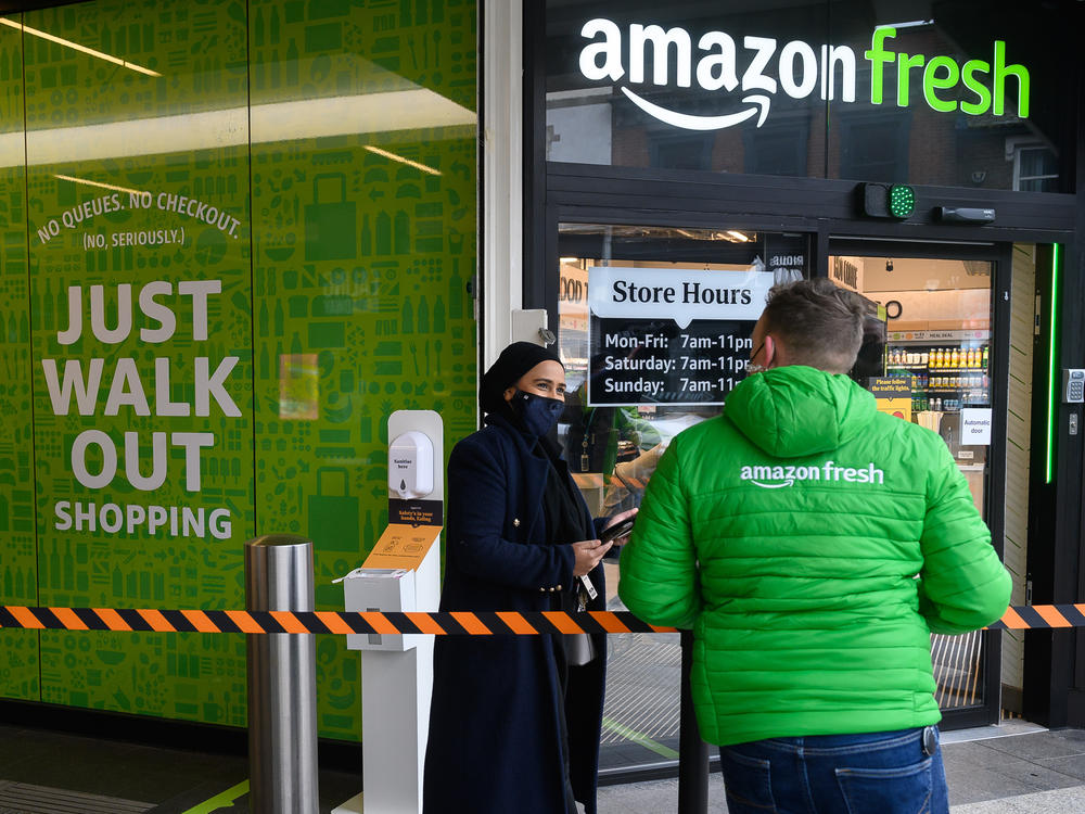 The first Amazon Fresh grocery store in London opened in 2021. The company is replacing its 