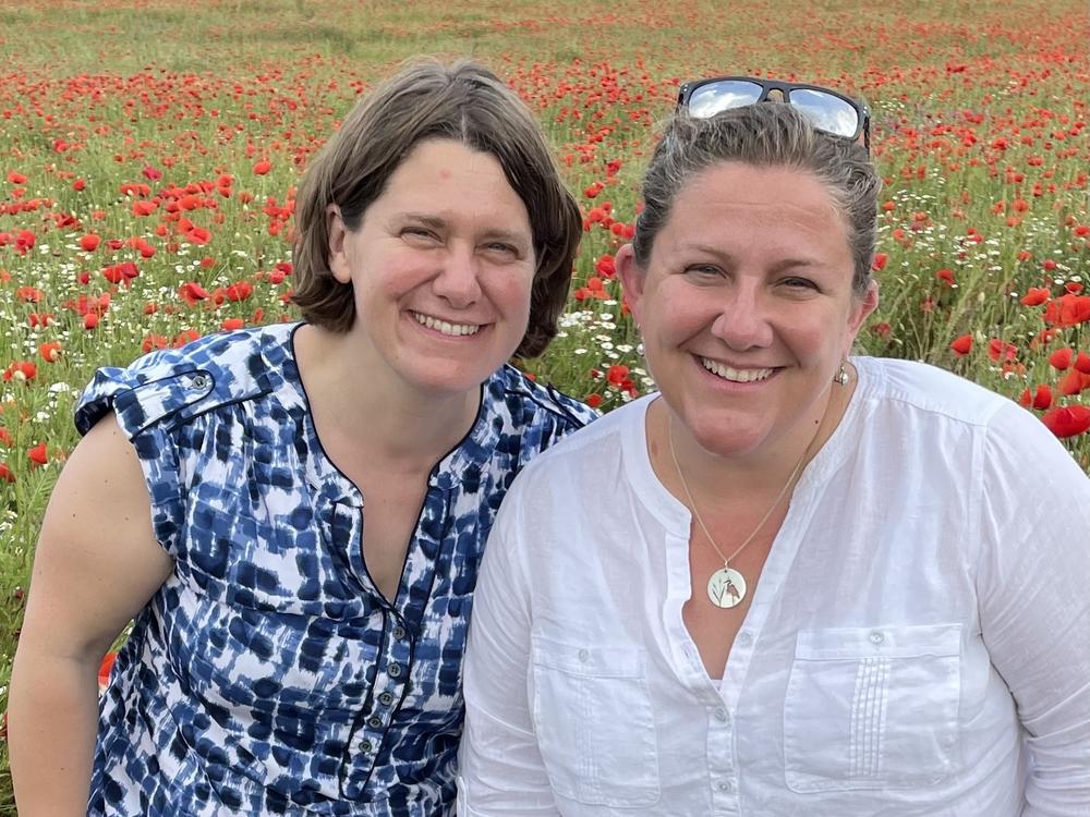 Emily Rauschert (left) and Alice Claus.