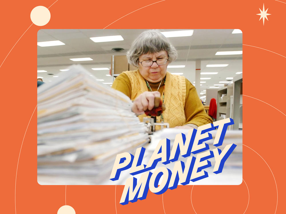 COVINGTON, KY - APRIL 8: Kathleen Malone works on tax returns at the Cincinnati Internal Revenue Service Center April 8, 2005 in Covington, Kentucky. The tax filing deadline is a week away.