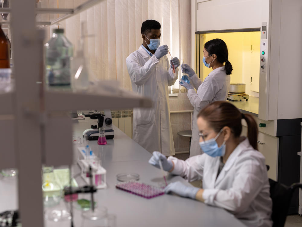 When the media covers scientific research, not all scientists are equally likely to be mentioned. A new study finds scientists with Asian or African names were 15% less likely to be named in a story.