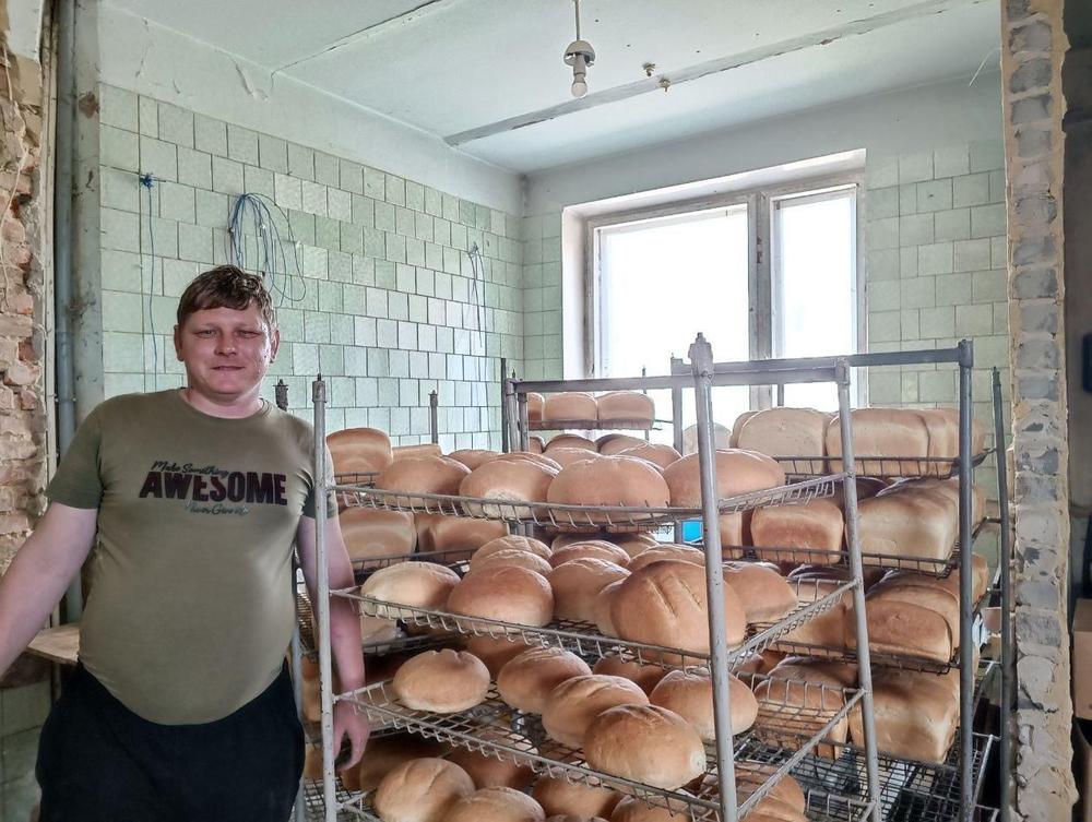 Ihor Yershov says fresh bread is especially important to those living on the front line. 