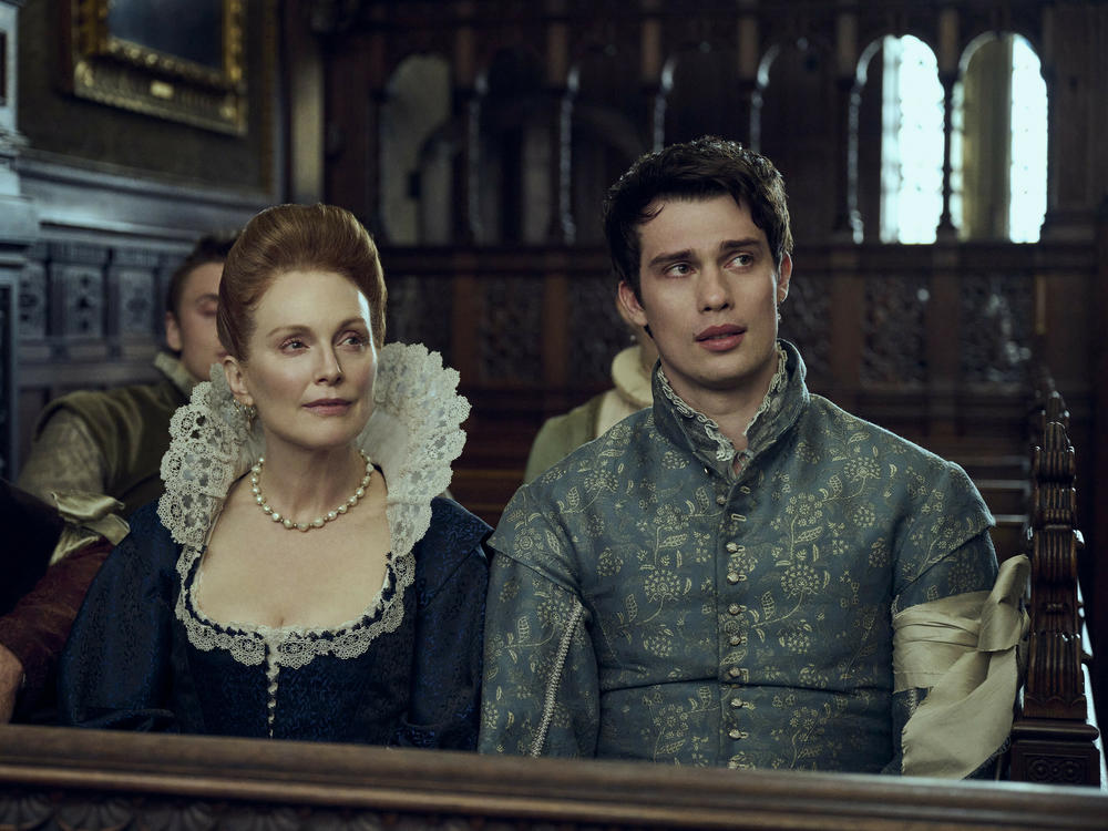 Julianne Moore and Nicholas Galitzine in Starz series <em>Mary & George</em>.