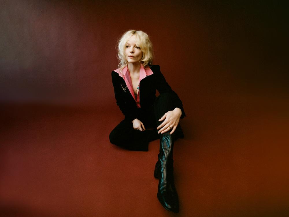 Mystery manifests on Pratt's albums as the texture of dreams. But <em>Here in the Pitch</em>, her best album, feels completely lucid.