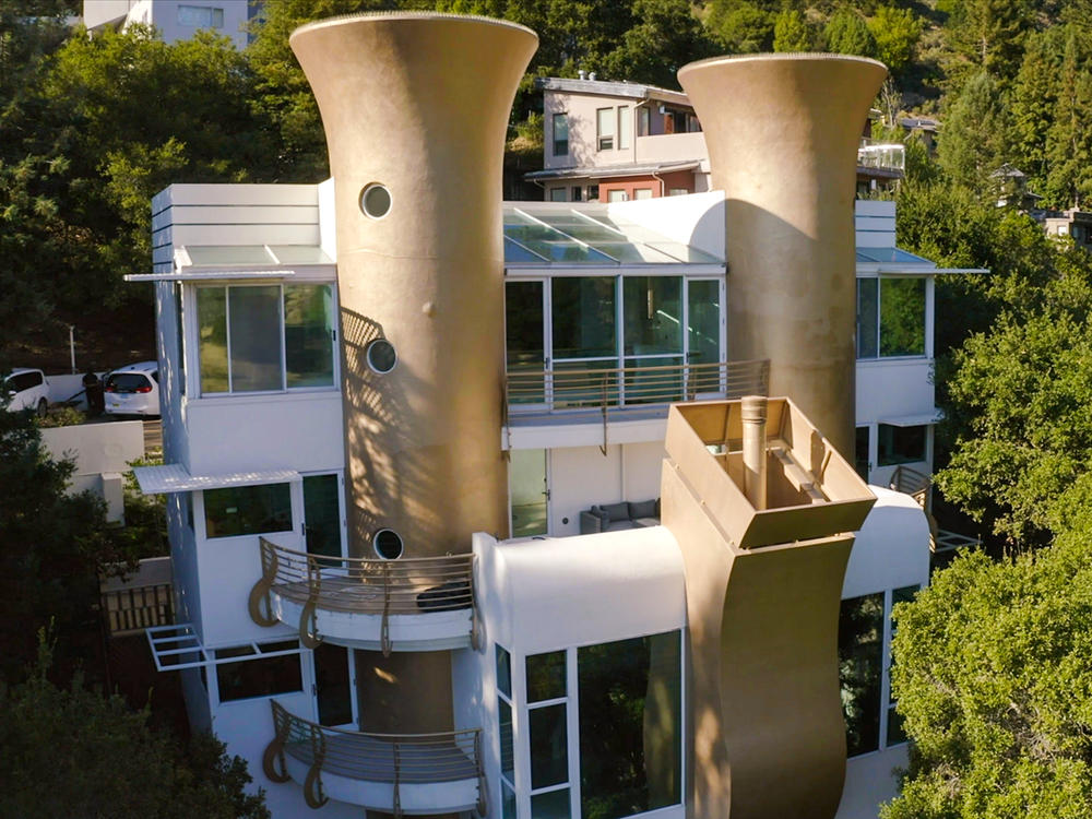 The Golden Saxophone House, featured on HGTV's new series <em>Zillow Gone Wild</em>.