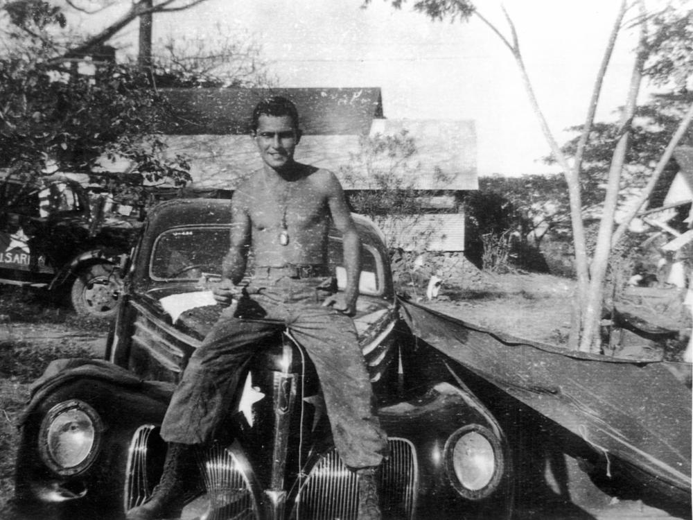 Rod Serling enlisted in the U.S. Army after graduating high school. He trained to be a paratrooper and was assigned to the 11th Airborne Division's 511th Parachute Infantry Regiment