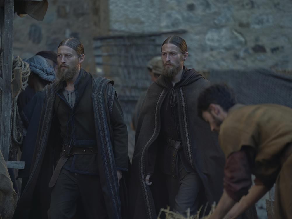  Luke and Elliott Tittensor in Season 1 of <em>House of the Dragon. </em>