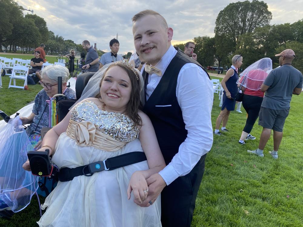Devin and Amber Weise drove to Washington, D.C. to attend a commitment ceremony on the National Mall for people protesting SSI's limits on marriage. 