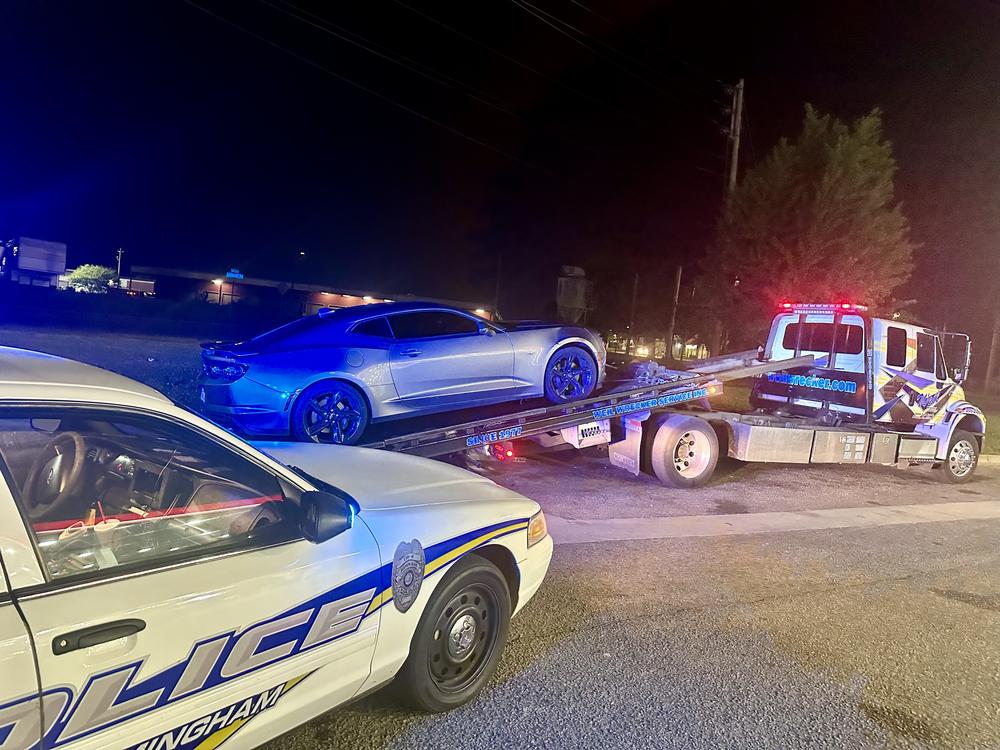  Birmingham Police tow a car for 
