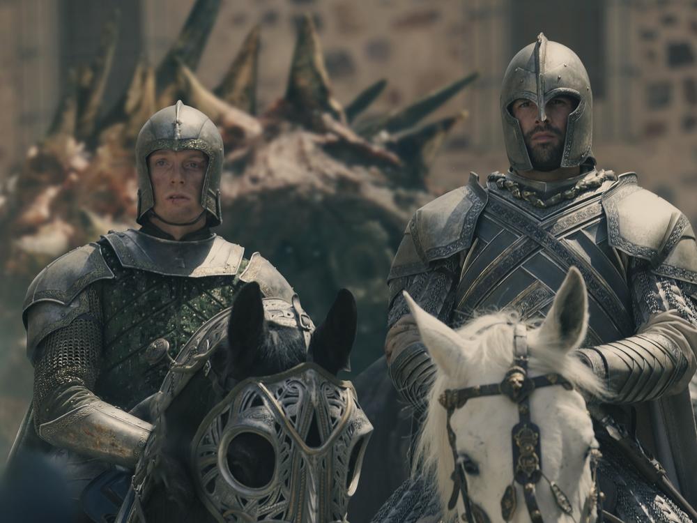 Gwayne Hightower (Freddie Fox) and Criston Cole (Fabien Frankel) draggin' dragon.