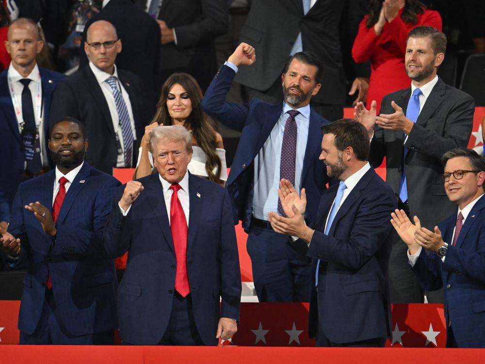U.S. former President and 2024 Republican presidential candidate Donald Trump Monday night. Behind him (L-R) Kimberly Guilfoyle, Donald Trump Jr., Eric Trump and Lara Trump.