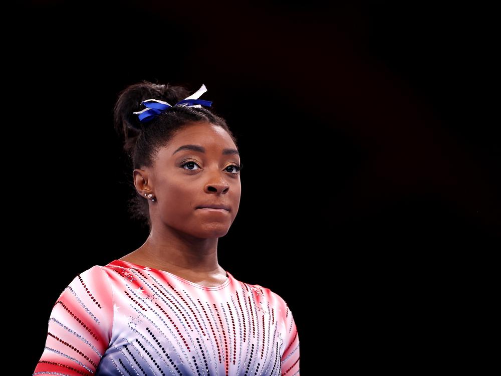 Simone Biles is the most decorated gymnast in history. But she withdrew from the last summer Olympic Games in Tokyo, a journey that is chronicled in the new Netflix series <em>Simone Biles Rising</em>.