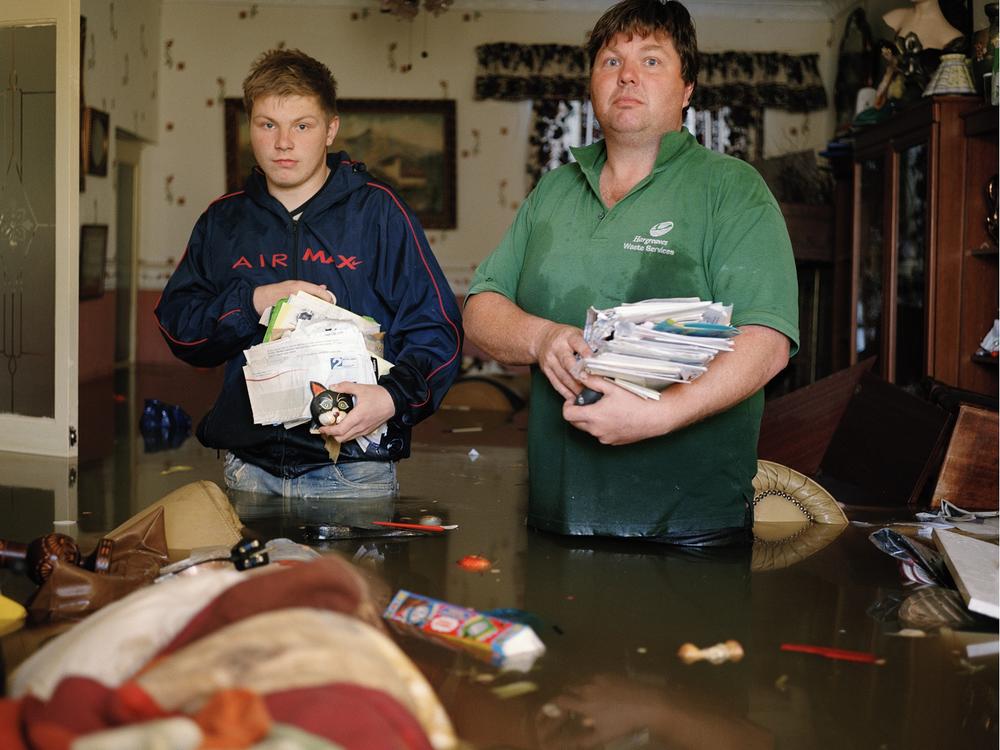 Graham Leith and his son, Kieran. Toll Bar, South Yorkshire, U.K. June 2007.  