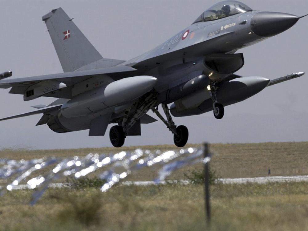 FILE - An F-16 fighter lands at a Turkish air base in the Central Anatolian Turkish city of Konya on Sept. 8, 2004. Norway said Wednesday, July 10, 2024, it will donate six F-16 in the course of 2024 to Ukraine because Kyiv's “ability to defend itself against attacks from the air is absolutely crucial in its defensive battle against Russia.” 