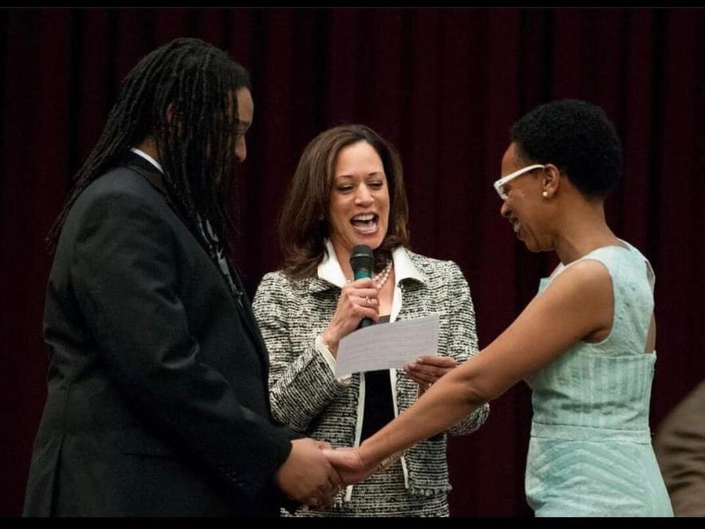 Kamala Harris, middle, officiating Lateefah Simon's wedding.